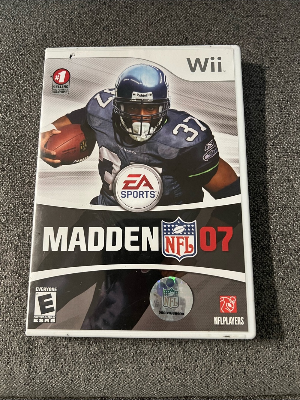 Nintendo Wii Madden NFL 07 - White, Black, Blue